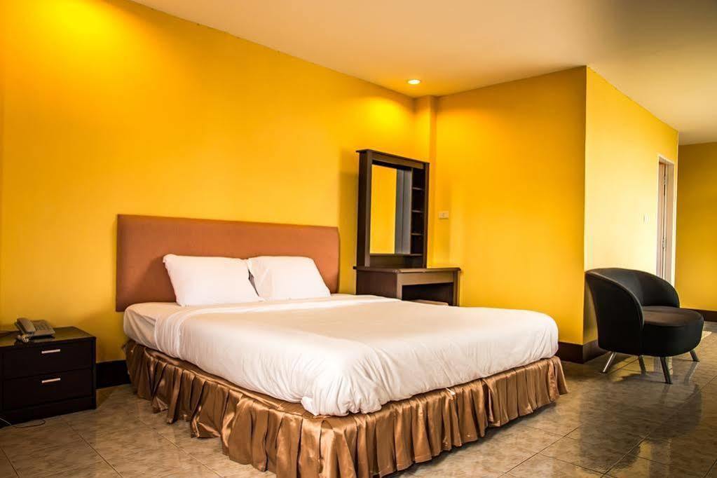 Fnb Hotel Central Паттая Екстер'єр фото